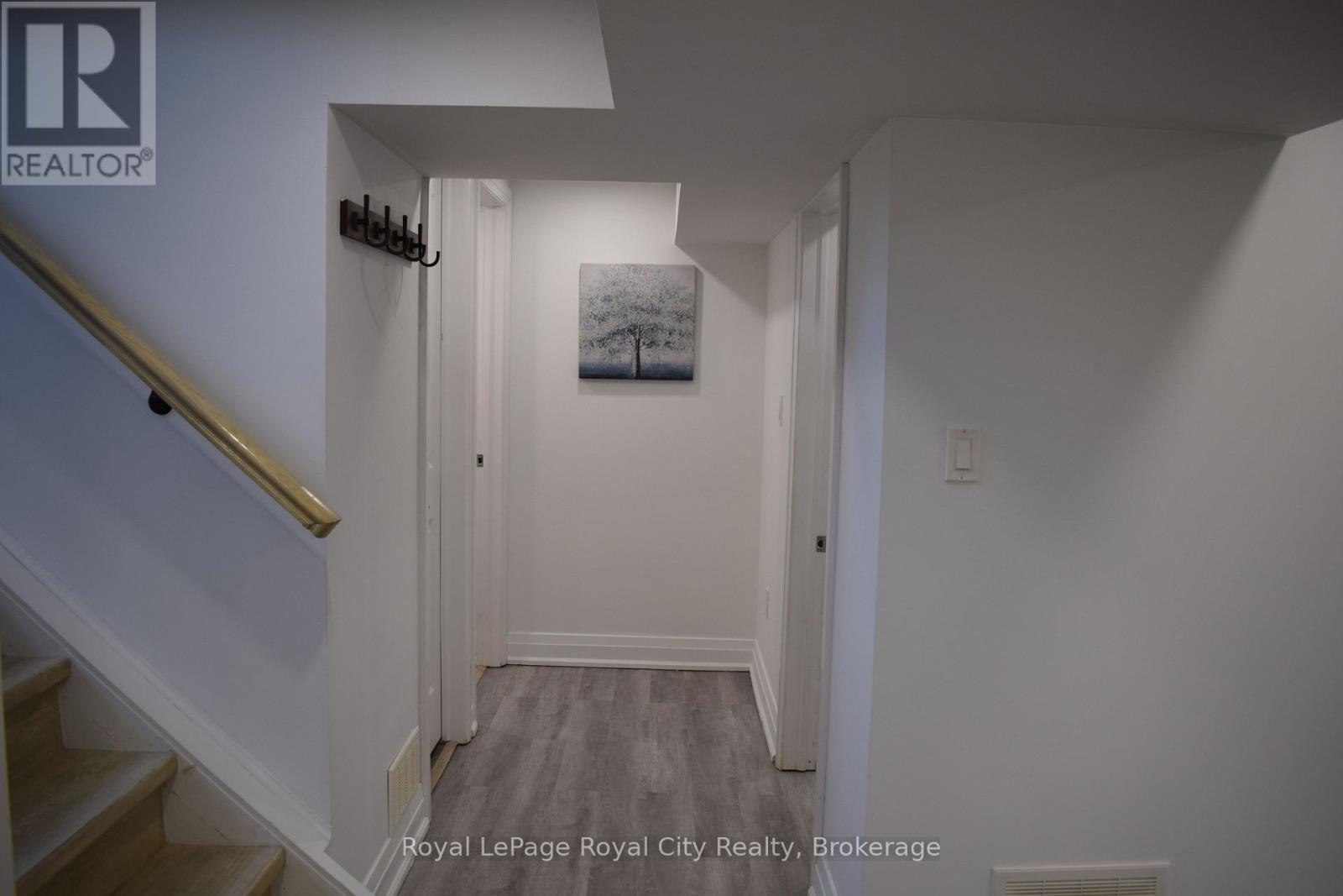 61 Nelson Court, Halton Hills, Ontario  L7J 1A5 - Photo 14 - W13816354