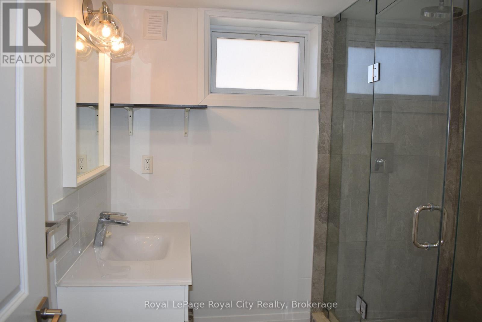 61 Nelson Court, Halton Hills, Ontario  L7J 1A5 - Photo 18 - W13816354
