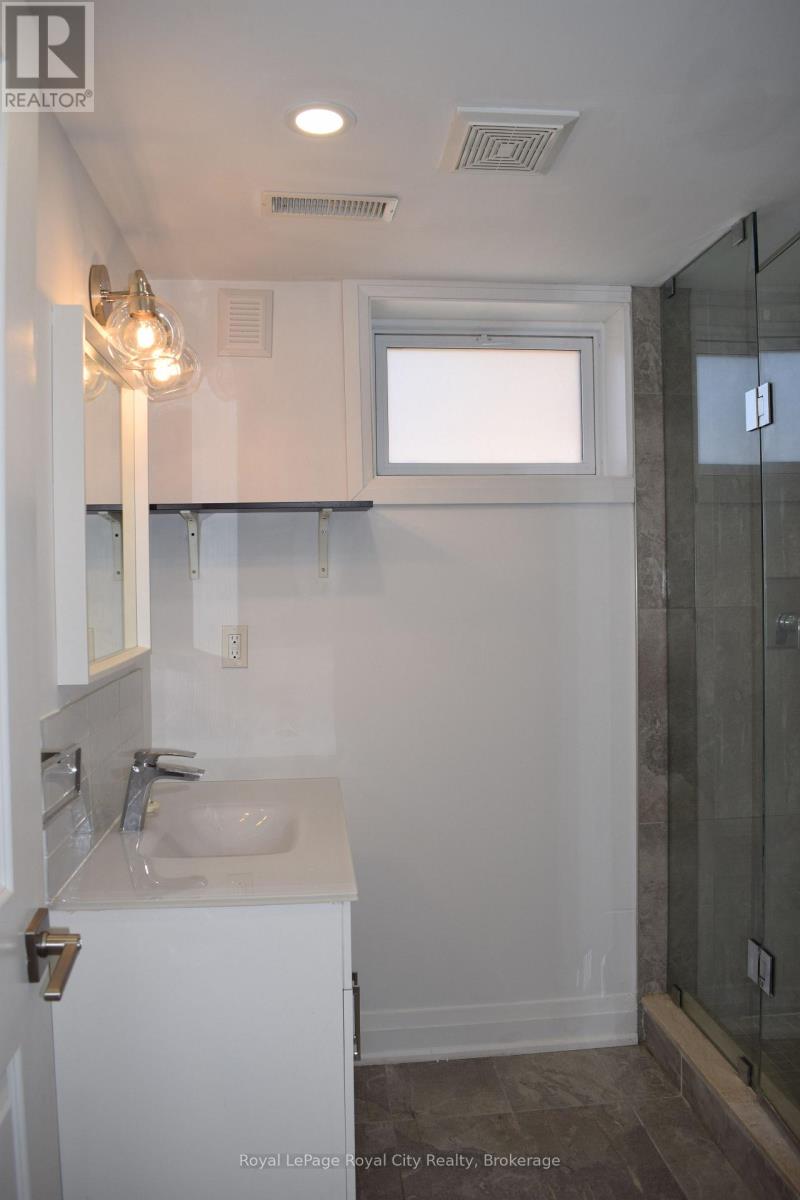 61 Nelson Court, Halton Hills, Ontario  L7J 1A5 - Photo 19 - W13816354