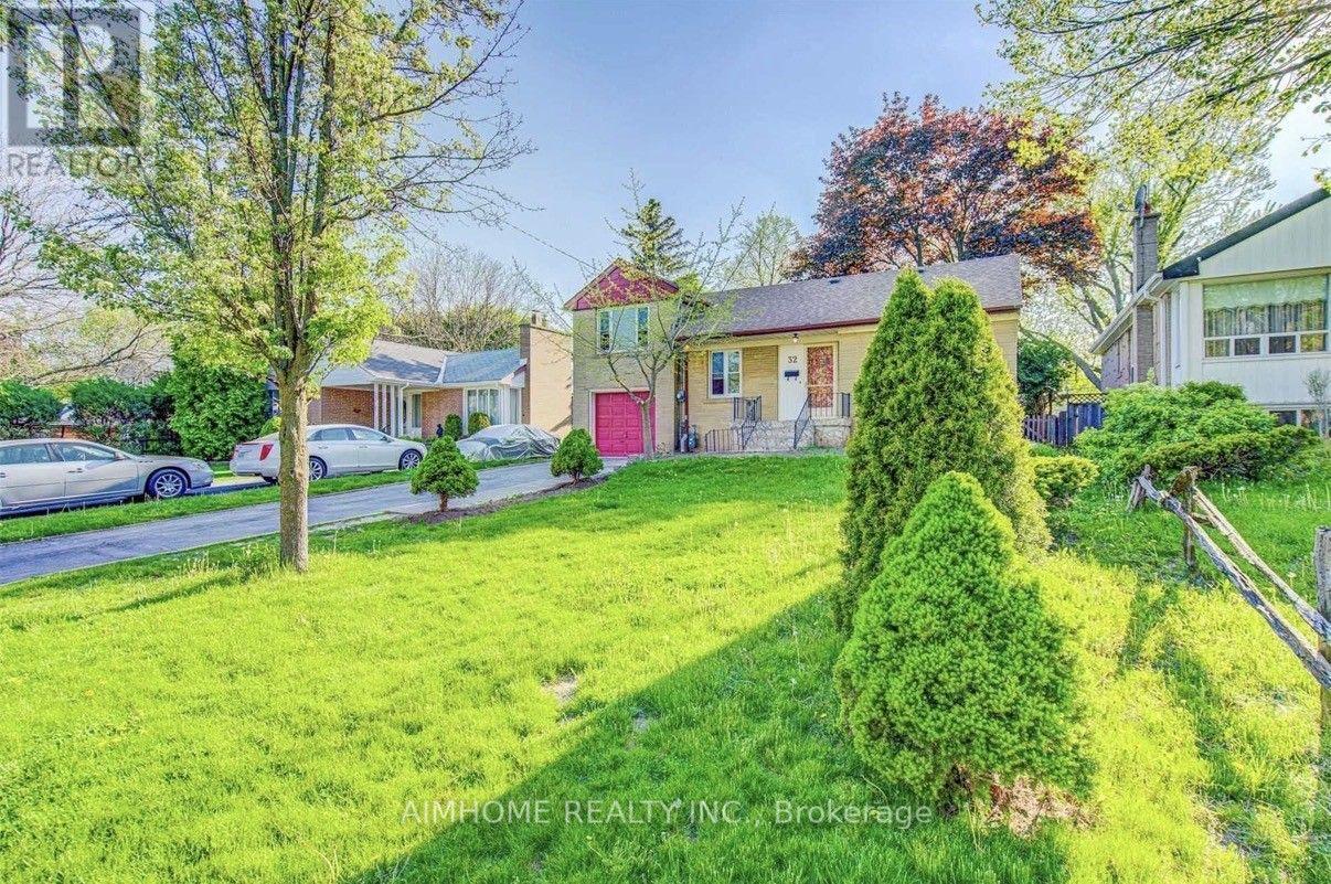 32 Lauralynn Crescent, Toronto, Ontario  M1S 2H5 - Photo 1 - E13816240