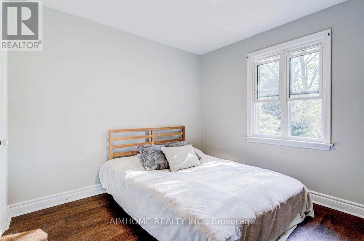 32 Lauralynn Crescent, Toronto, Ontario  M1S 2H5 - Photo 11 - E13816240