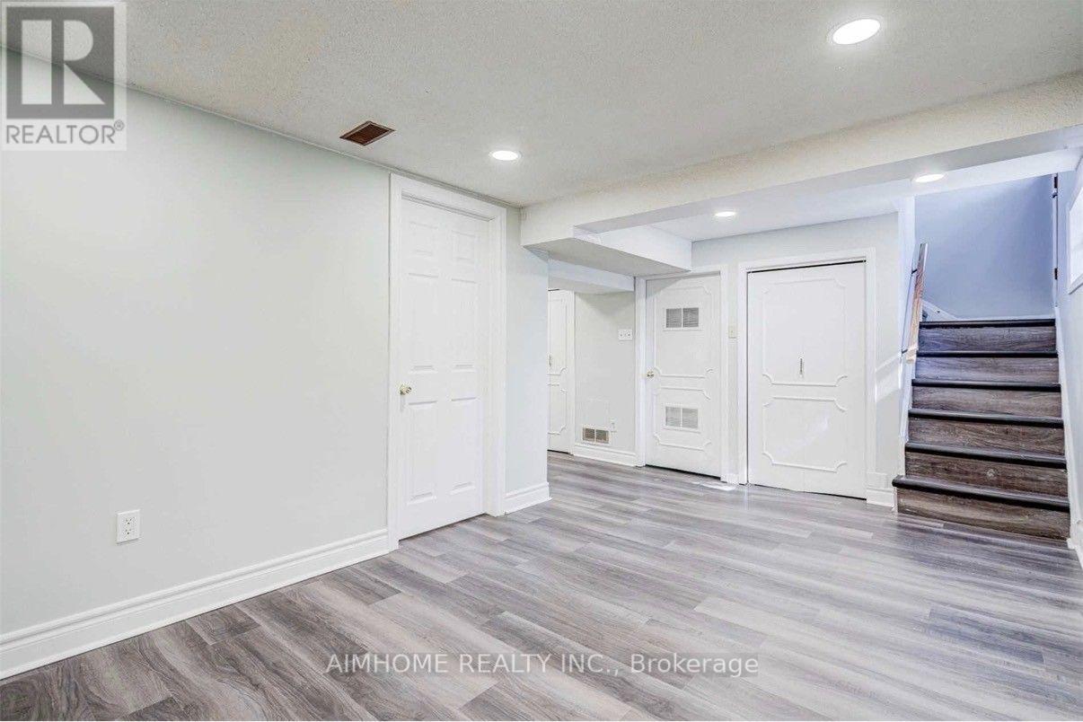 32 Lauralynn Crescent, Toronto, Ontario  M1S 2H5 - Photo 13 - E13816240