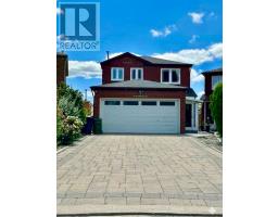32 MARSDALE CRESCENT, Toronto, Ontario