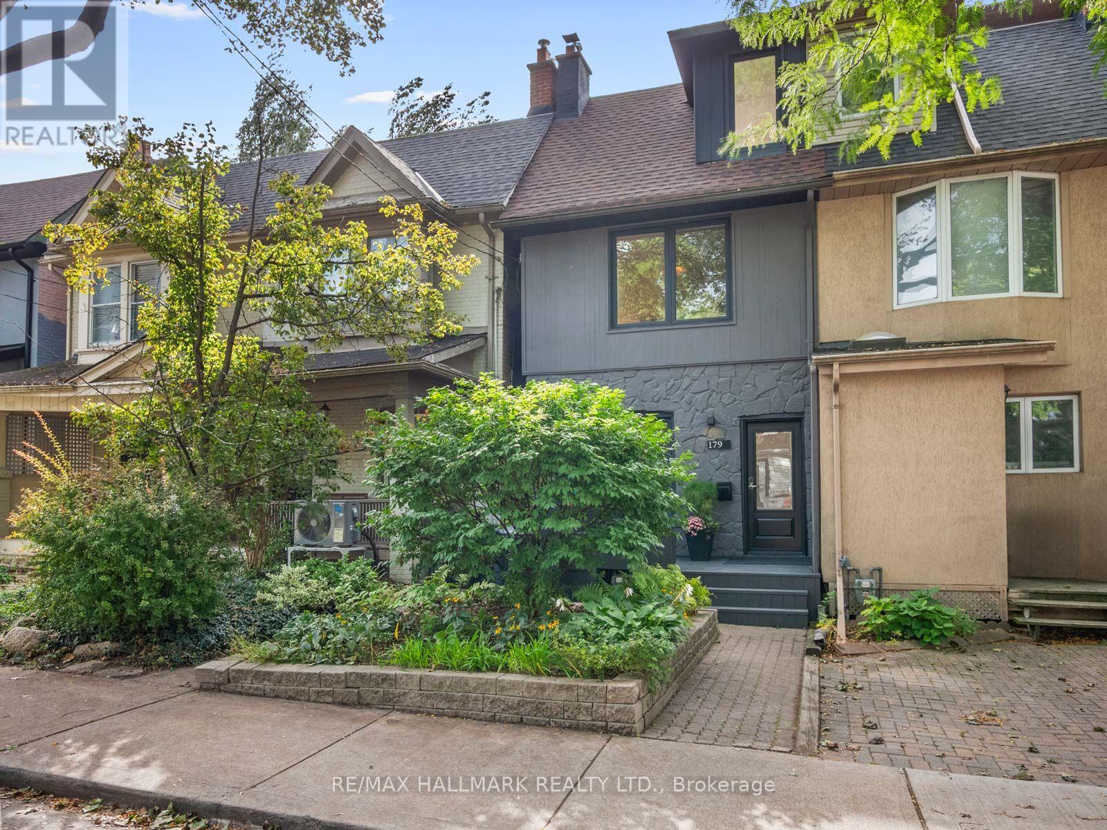 179 Riverdale Avenue, Toronto, Ontario  M4K 1C4 - Photo 1 - E13816386