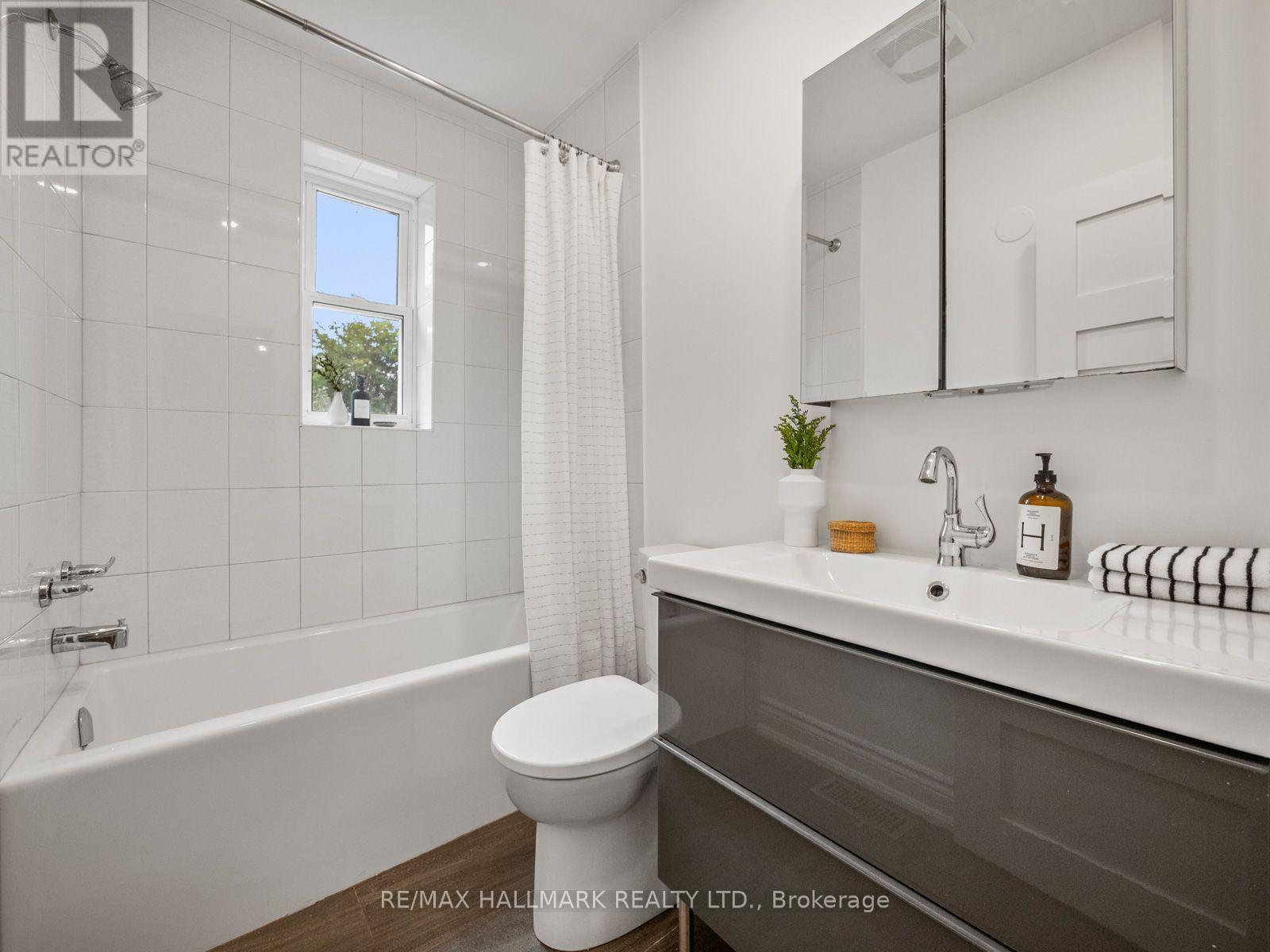 179 Riverdale Avenue, Toronto, Ontario  M4K 1C4 - Photo 28 - E13816386
