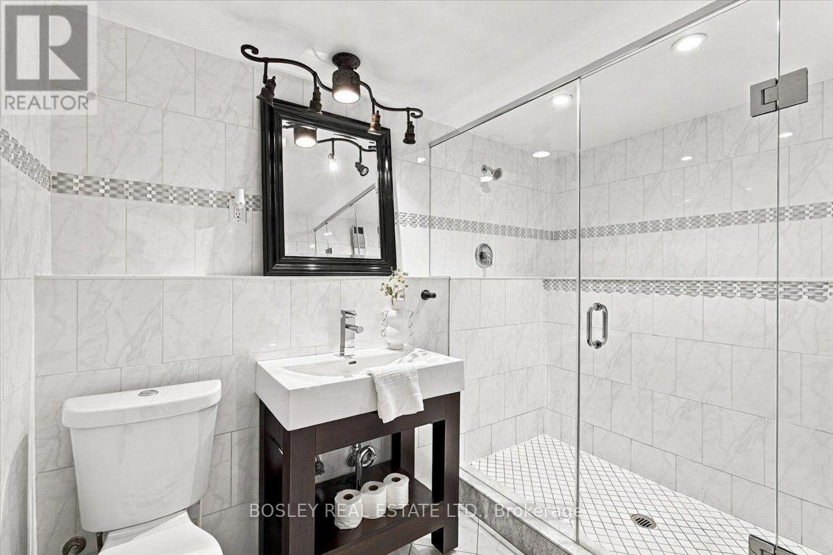 566 Rougemount Drive, Pickering, Ontario  L1W 2C2 - Photo 26 - E13816388