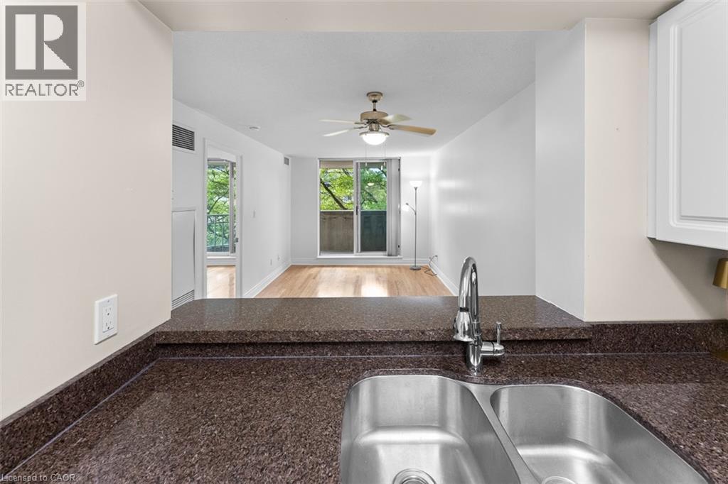 398 Eglinton Avenue E Unit# 308, Toronto, Ontario  M4P 3H8 - Photo 8 - 40865540