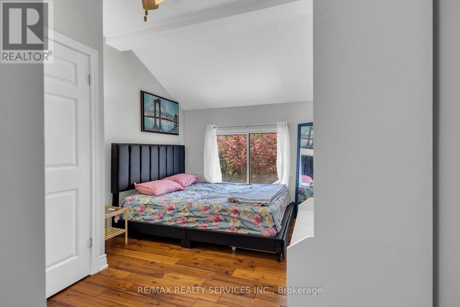 827 Craven Road, Toronto, Ontario  M4L 2Z7 - Photo 18 - E13579760