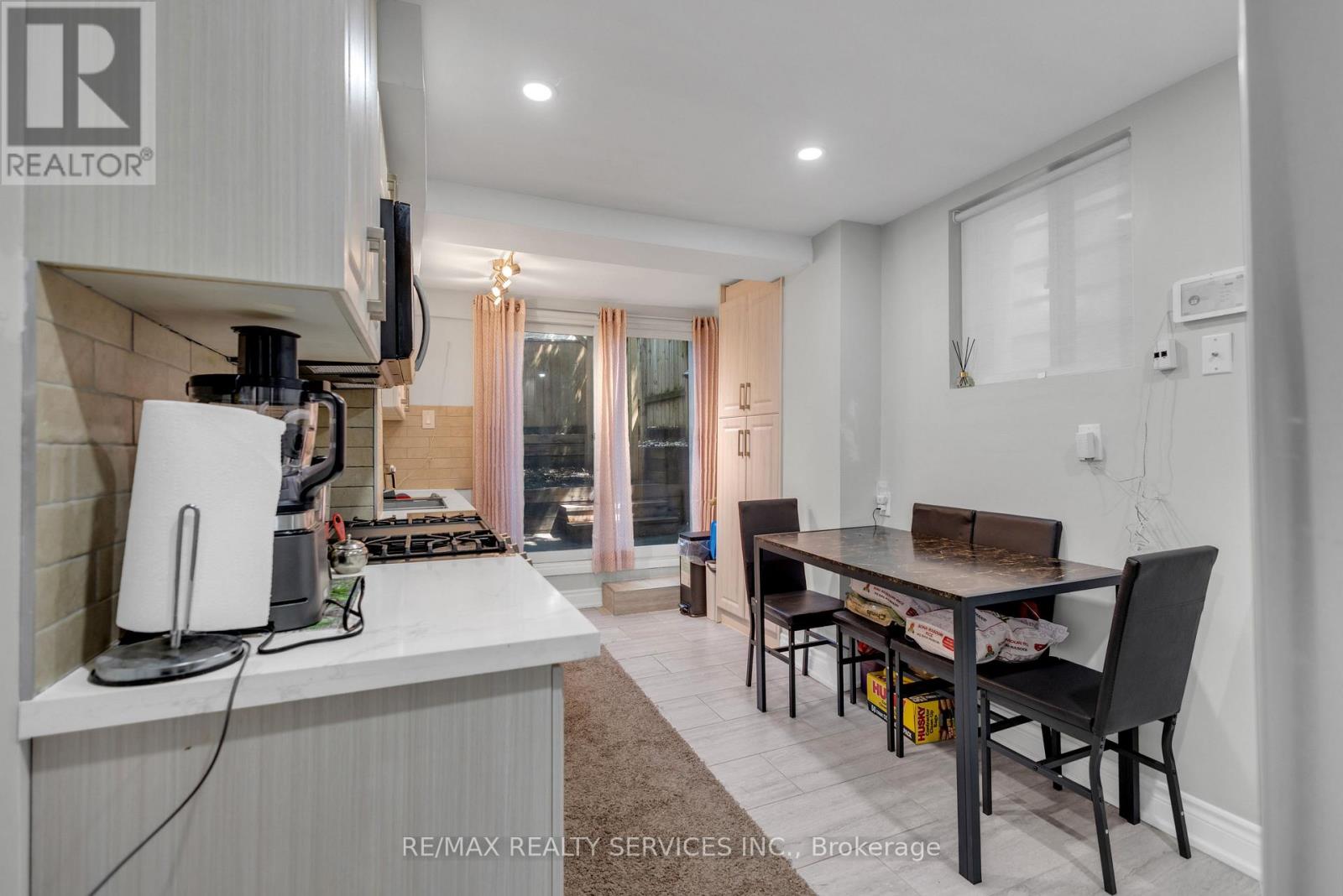827 Craven Road, Toronto, Ontario  M4L 2Z7 - Photo 32 - E13579760