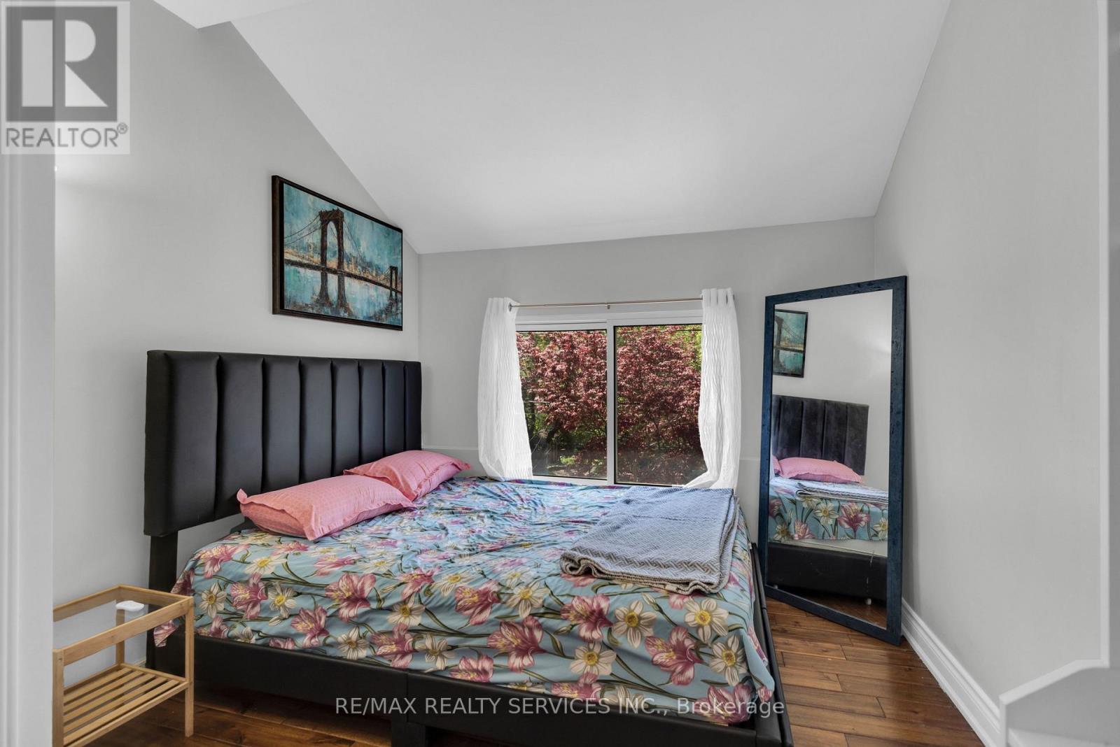 827 Craven Road, Toronto, Ontario  M4L 2Z7 - Photo 35 - E13579760