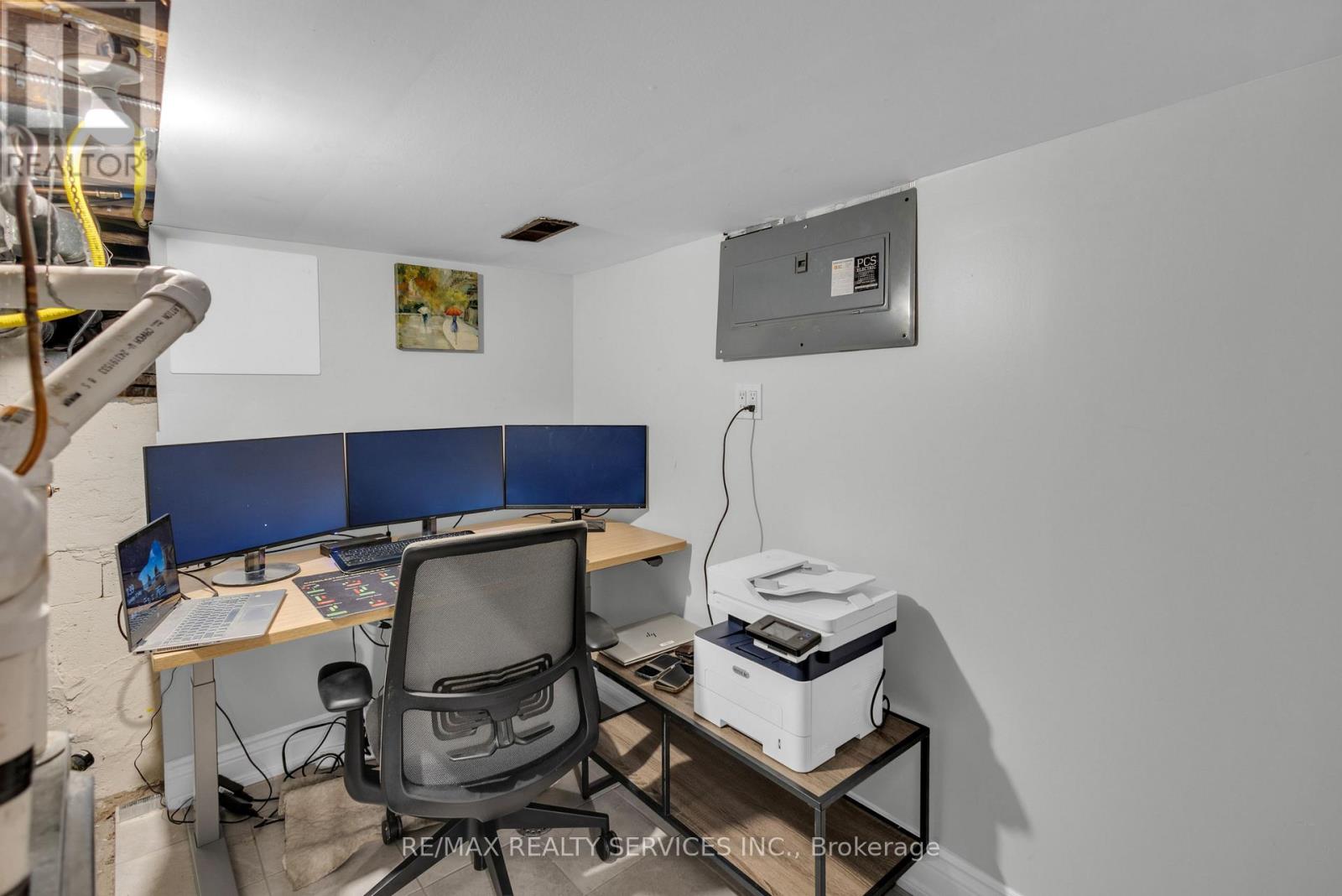 827 Craven Road, Toronto, Ontario  M4L 2Z7 - Photo 41 - E13579760