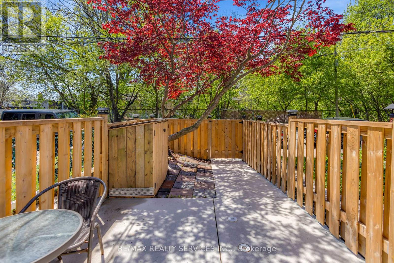 827 Craven Road, Toronto, Ontario  M4L 2Z7 - Photo 7 - E13579760