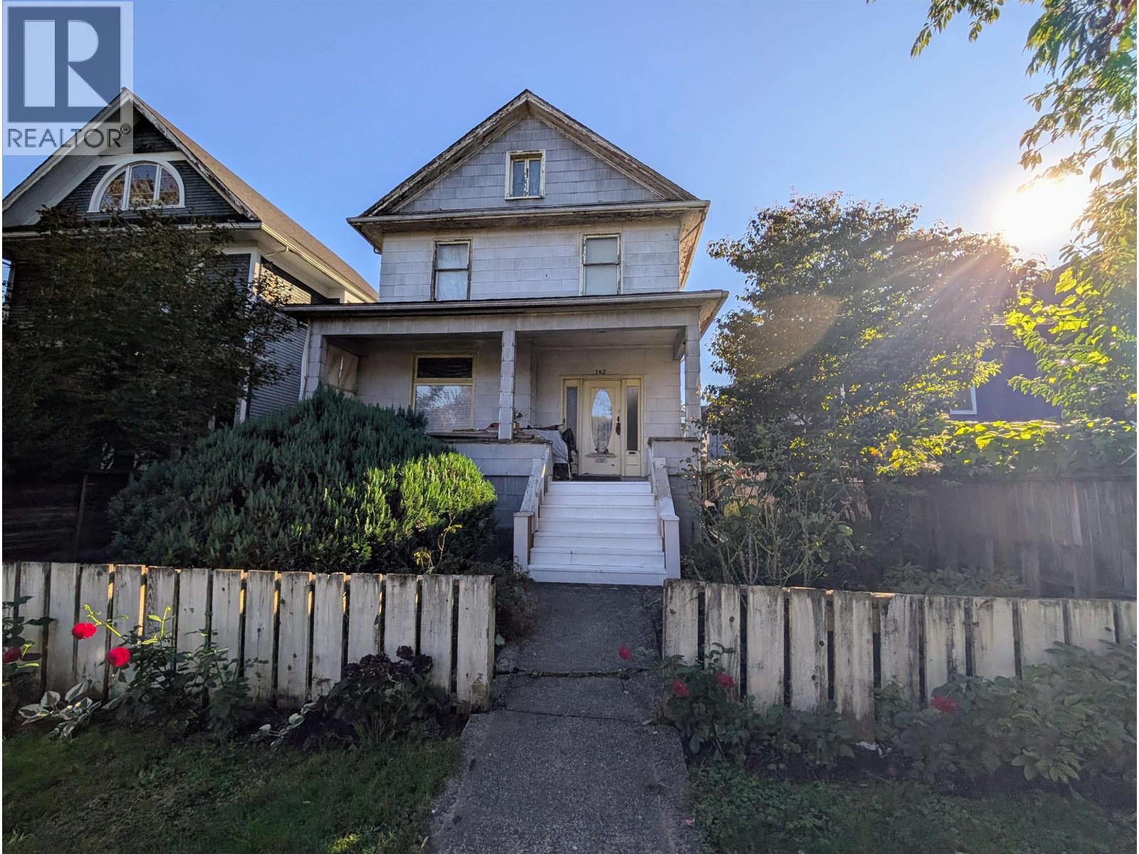 742 E 13th Avenue, Vancouver, British Columbia  V5T 2L3 - Photo 2 - R3141147