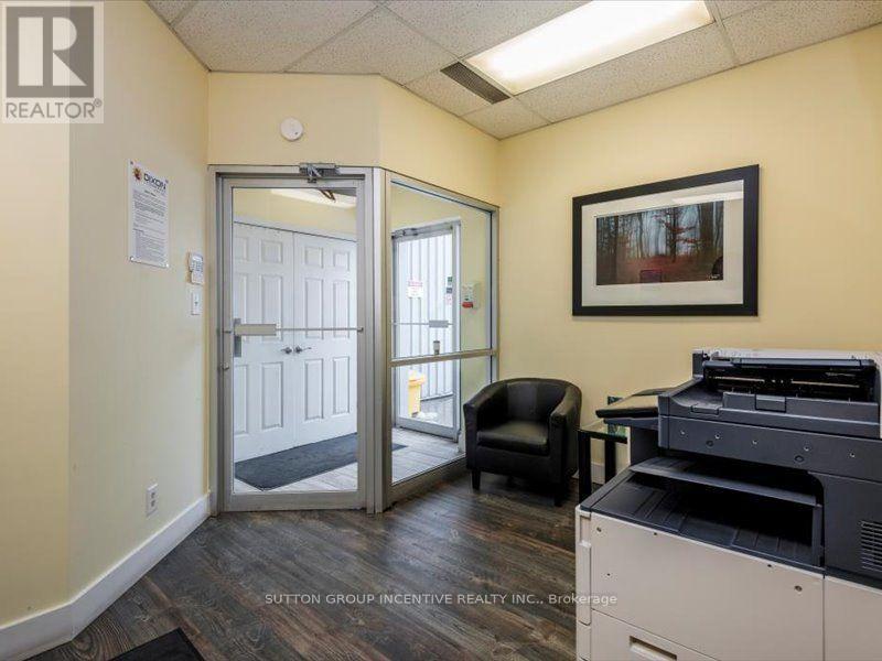 A,b,c,1,2,3 - 25 Lorena Street, Barrie, Ontario  L4N 3H5 - Photo 13 - S13816282