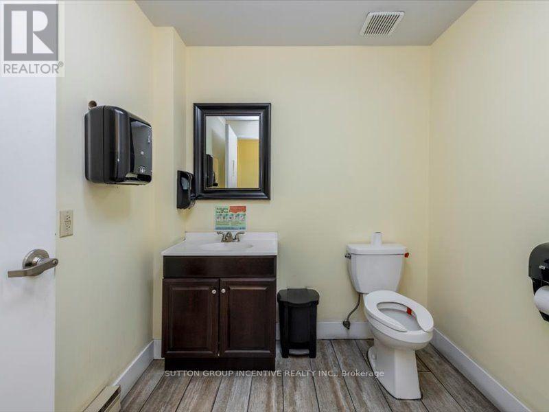 A,b,c,1,2,3 - 25 Lorena Street, Barrie, Ontario  L4N 3H5 - Photo 18 - S13816282