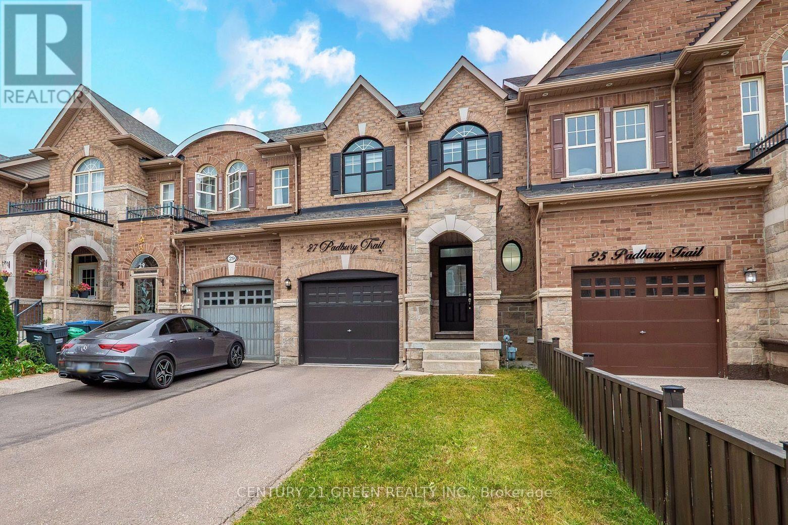 27 Padbury Trail, Brampton, Ontario  L7A 4V2 - Photo 2 - W13816248