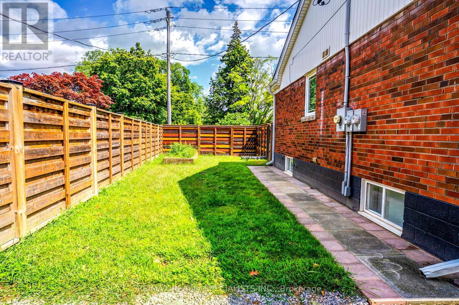 Lower - 454 Mayzel Road, Burlington, Ontario  L7R 3C3 - Photo 15 - W13816276