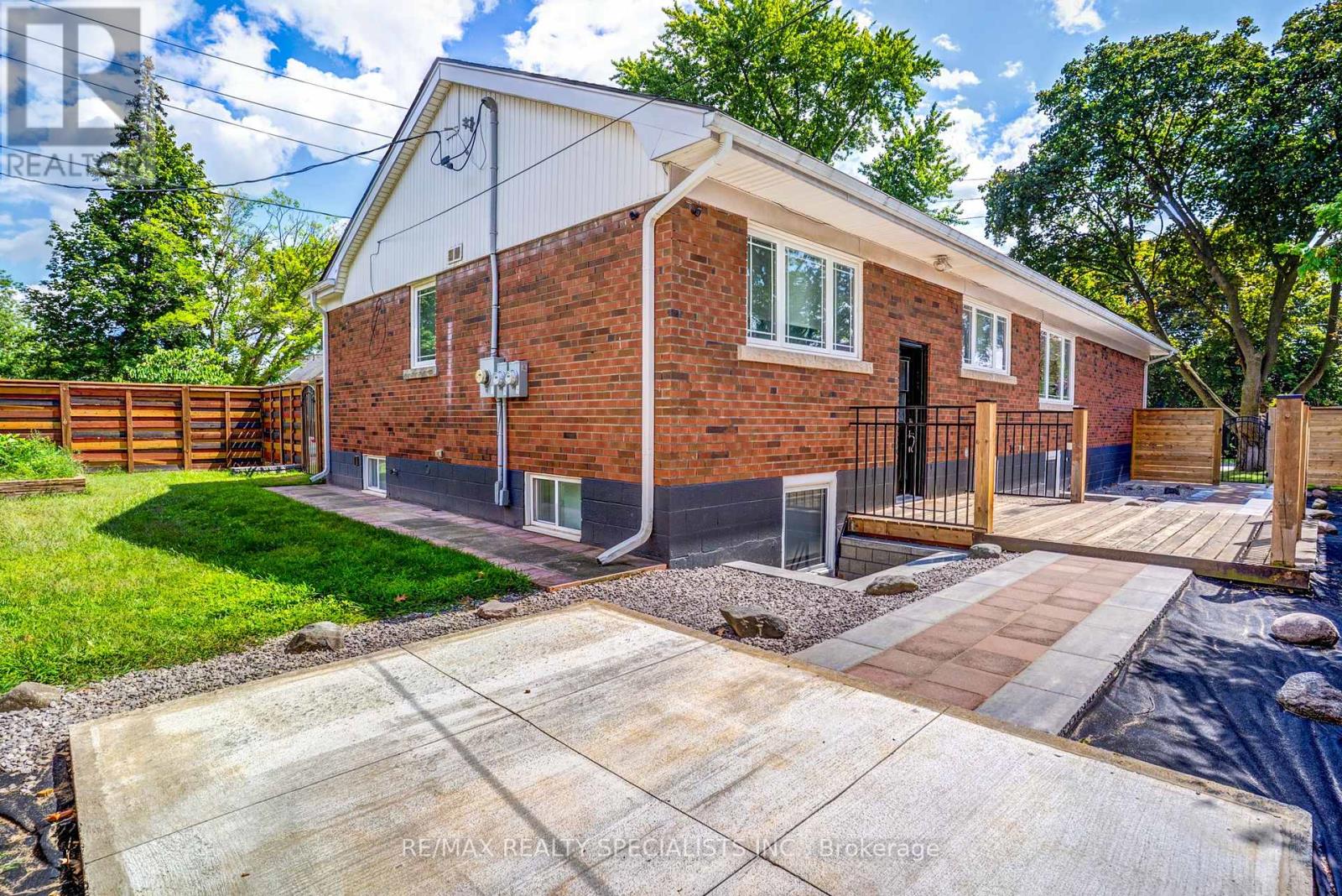 Lower - 454 Mayzel Road, Burlington, Ontario  L7R 3C3 - Photo 2 - W13816276