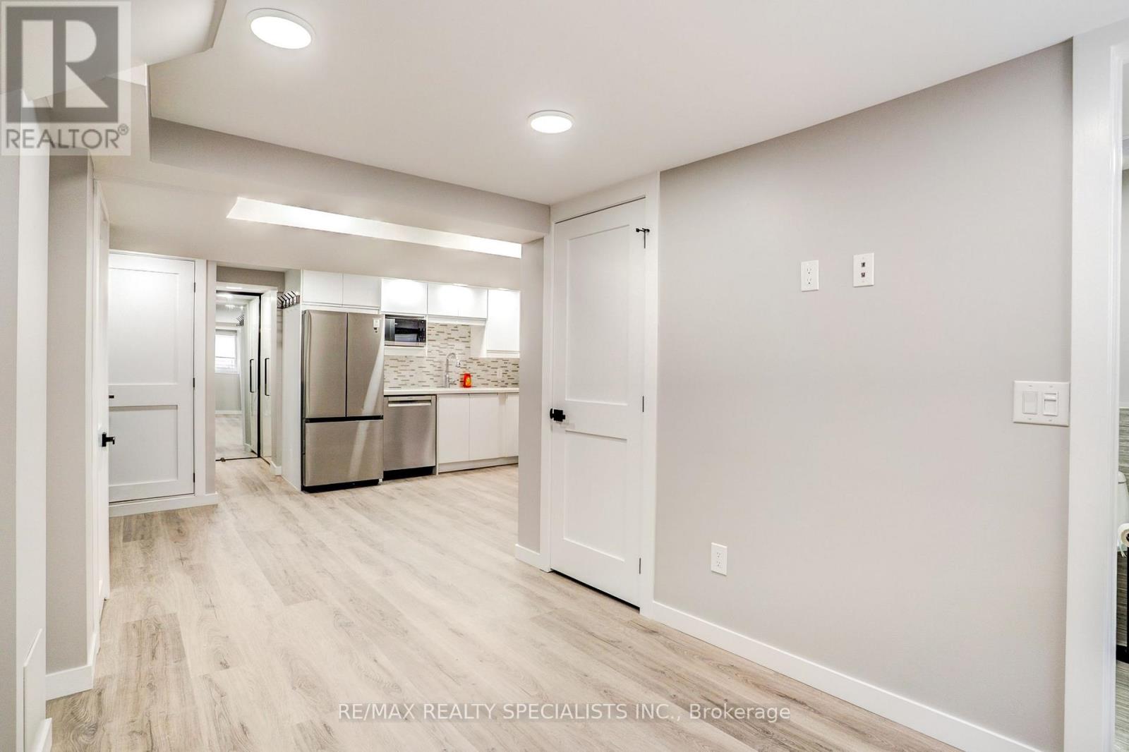 Lower - 454 Mayzel Road, Burlington, Ontario  L7R 3C3 - Photo 7 - W13816276