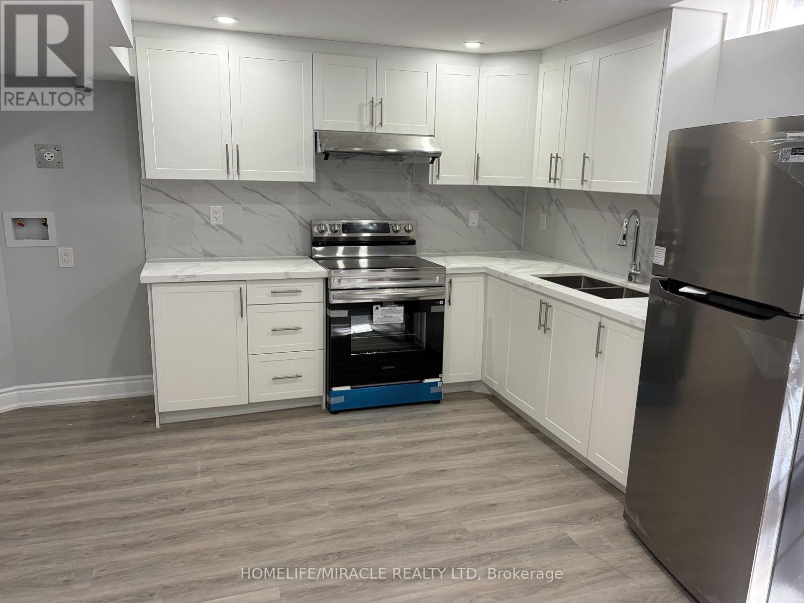 Bsmt - 49 Ponymeadow (Bsmt) Way, Brampton, Ontario  L6X 0M5 - Photo 10 - W13816292
