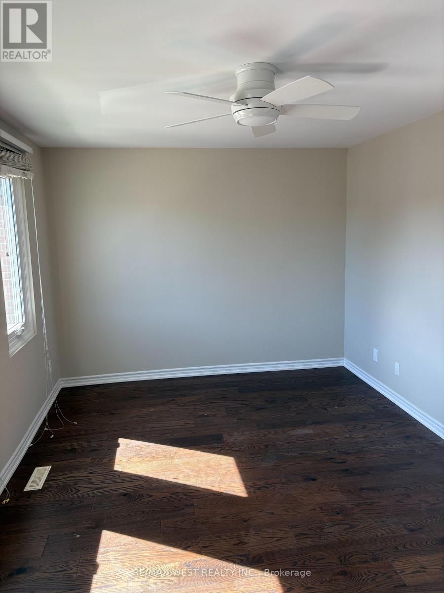 104 - 900 Central Park Drive, Brampton, Ontario  L6S 3J6 - Photo 12 - W13816302