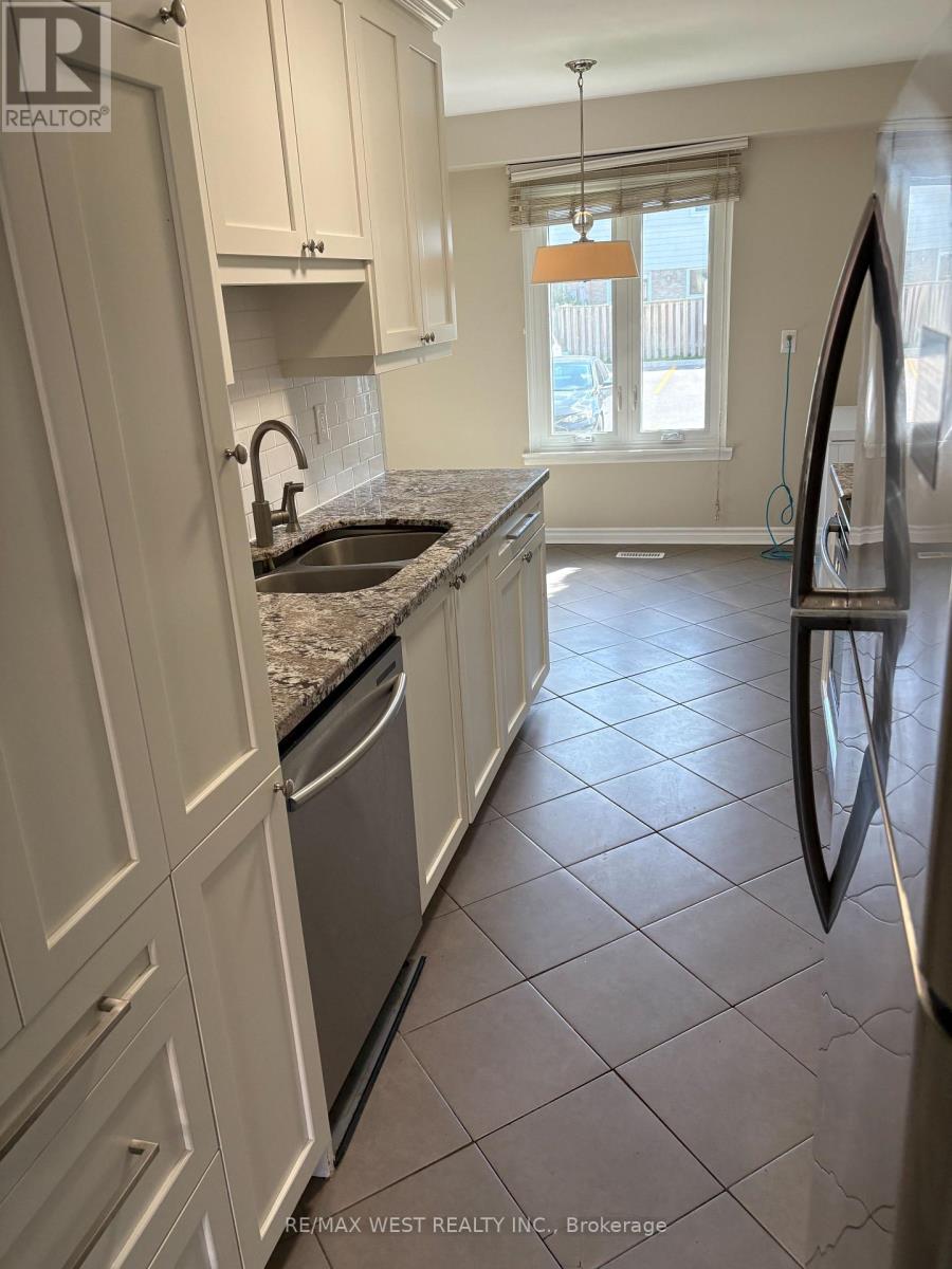 104 - 900 Central Park Drive, Brampton, Ontario  L6S 3J6 - Photo 6 - W13816302