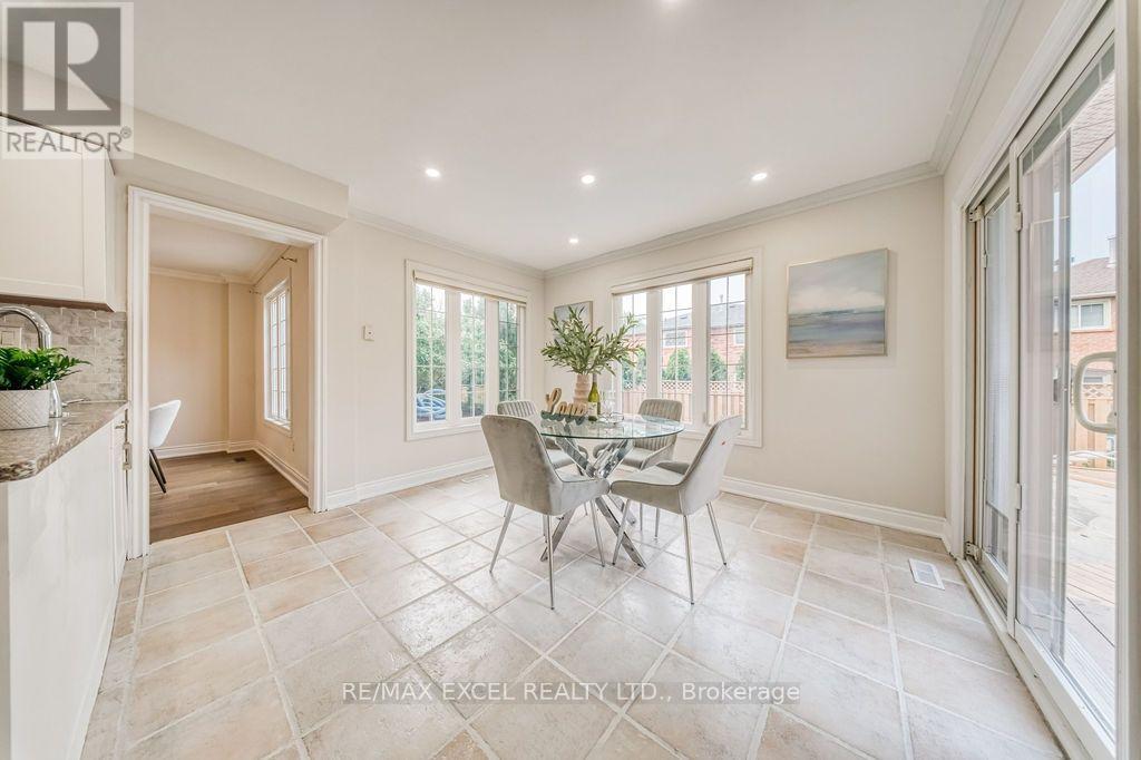 2105 Oakmead Boulevard, Oakville, Ontario  L6H 5C2 - Photo 17 - W13816310