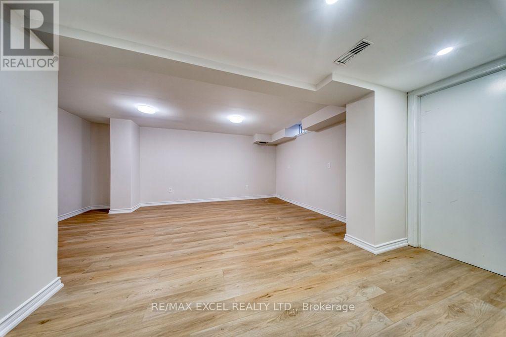 2105 Oakmead Boulevard, Oakville, Ontario  L6H 5C2 - Photo 34 - W13816310