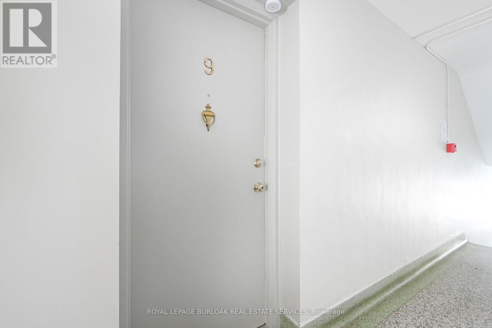 9 - 2422 New Street, Burlington, Ontario  L7R 1J6 - Photo 5 - W13816326