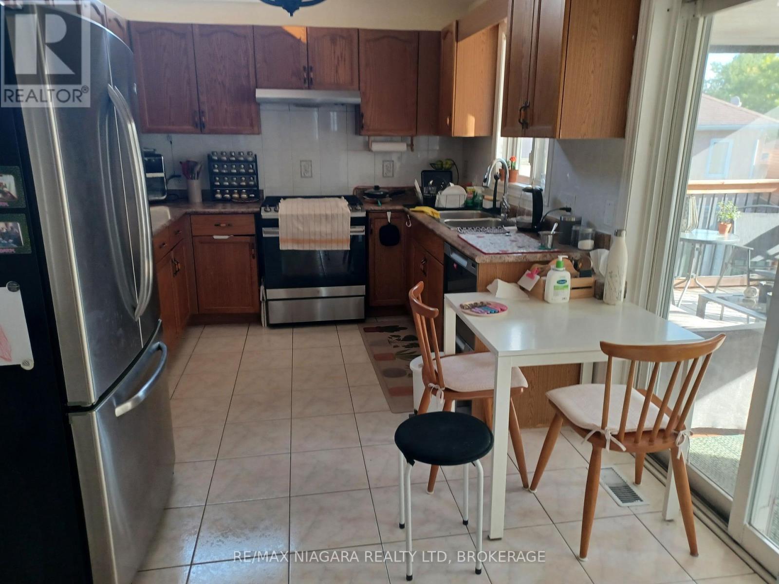 8008 Grossi Court, Niagara Falls, Ontario  L2H 3G8 - Photo 9 - X13776414