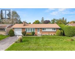 25 BRENT AVENUE, Ottawa, Ontario