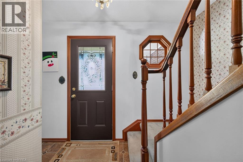 5 Rathbun Place, Brantford, Ontario  N3R 1K4 - Photo 6 - 40862336