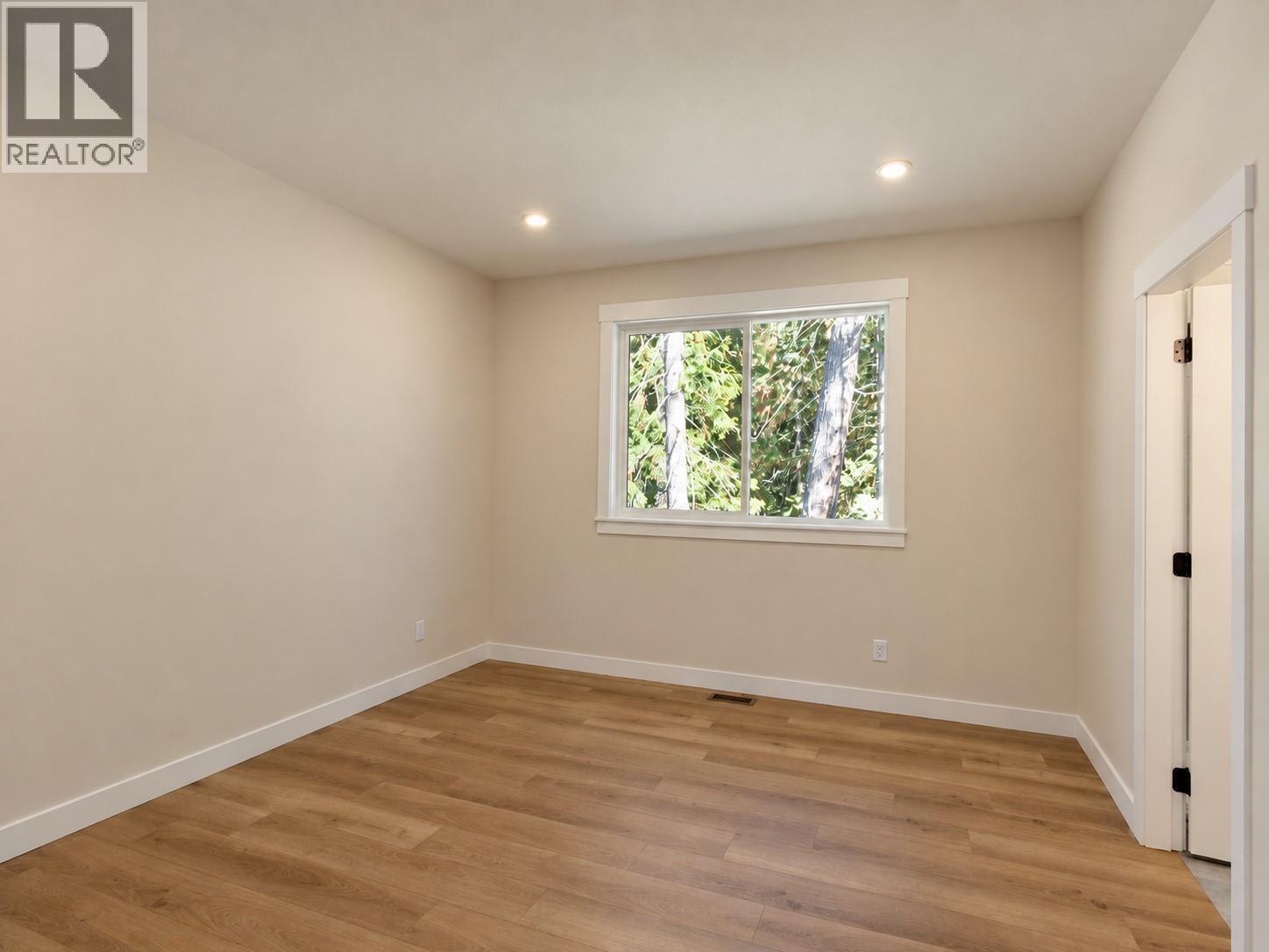 1450 21 Street NE photo 8