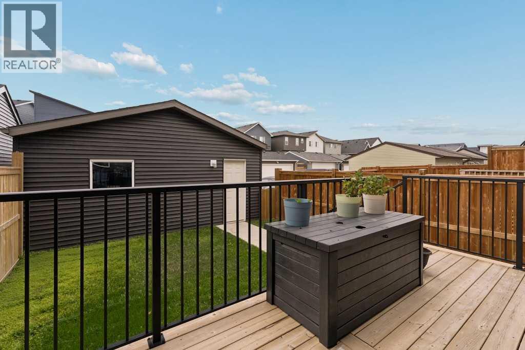 39 Howse Rise NE photo 27