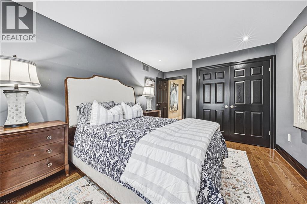 581 Holly Hill Crescent, Burlington, Ontario  L7L 3Z8 - Photo 17 - 40865056