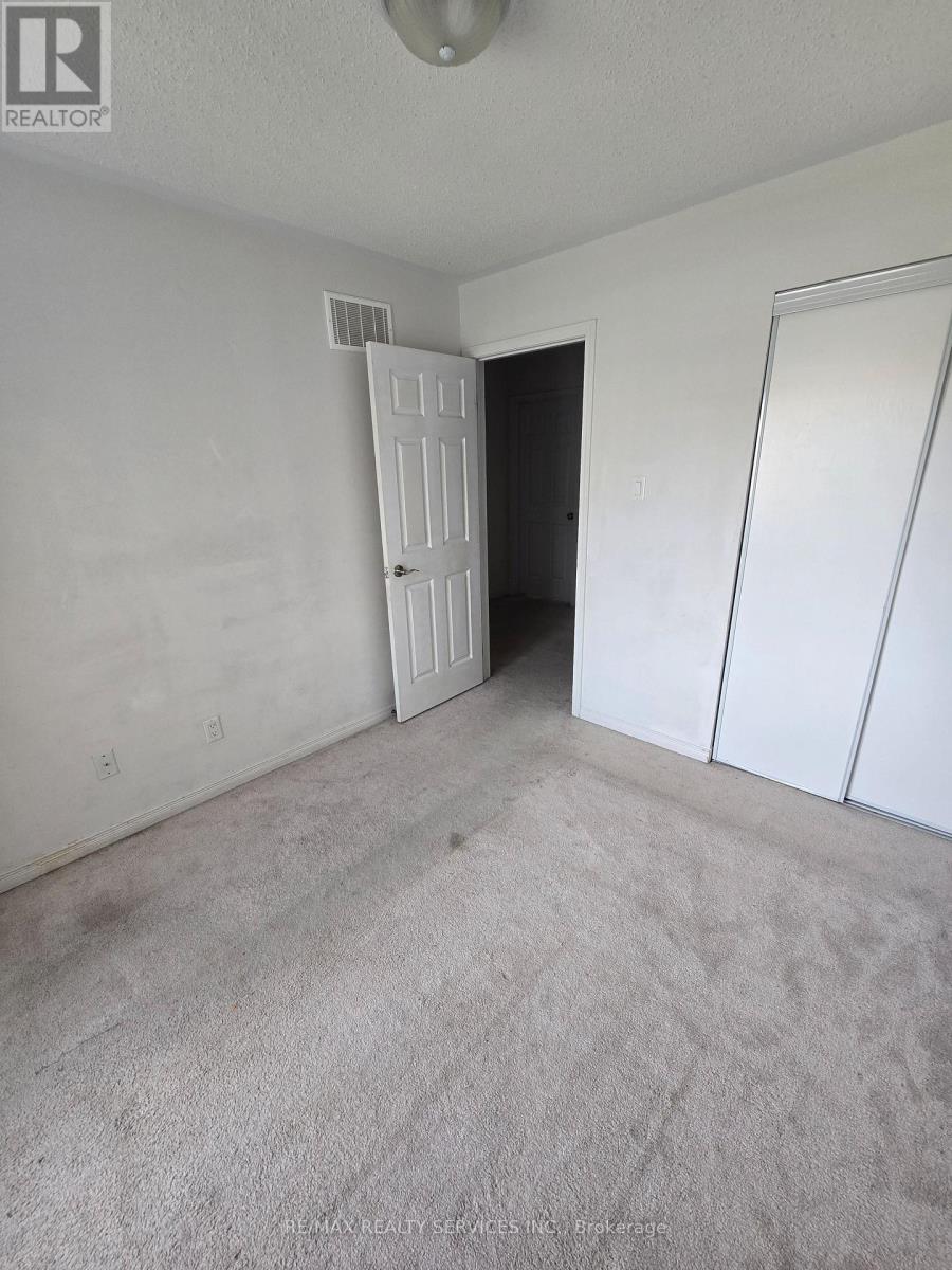 12 - 12 Utopia Way N, Brampton, Ontario  L6P 4A6 - Photo 12 - W13806140