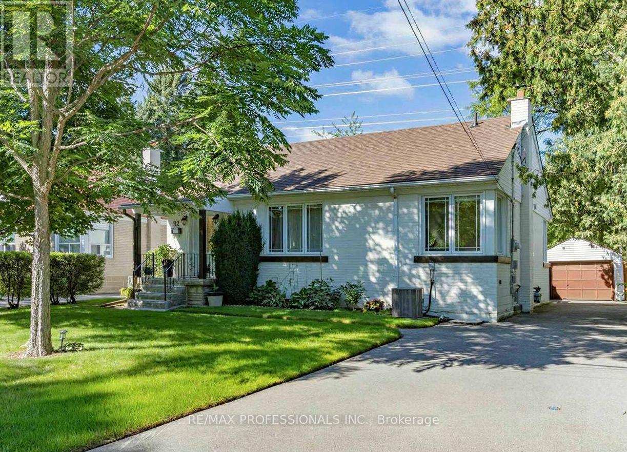 92 WESTROSE AVENUE, Toronto, Ontario