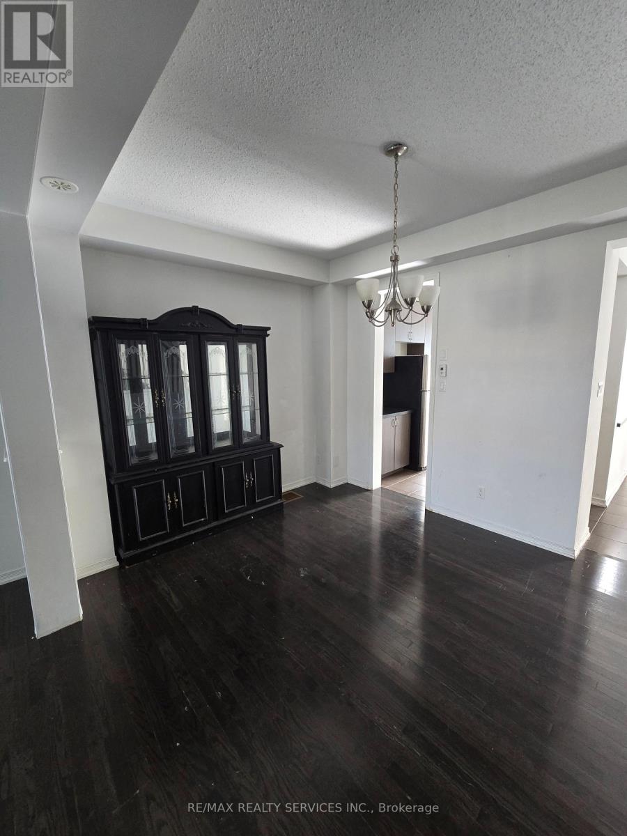 12 - 12 Utopia Way N, Brampton, Ontario  L6P 4A6 - Photo 10 - W13806140
