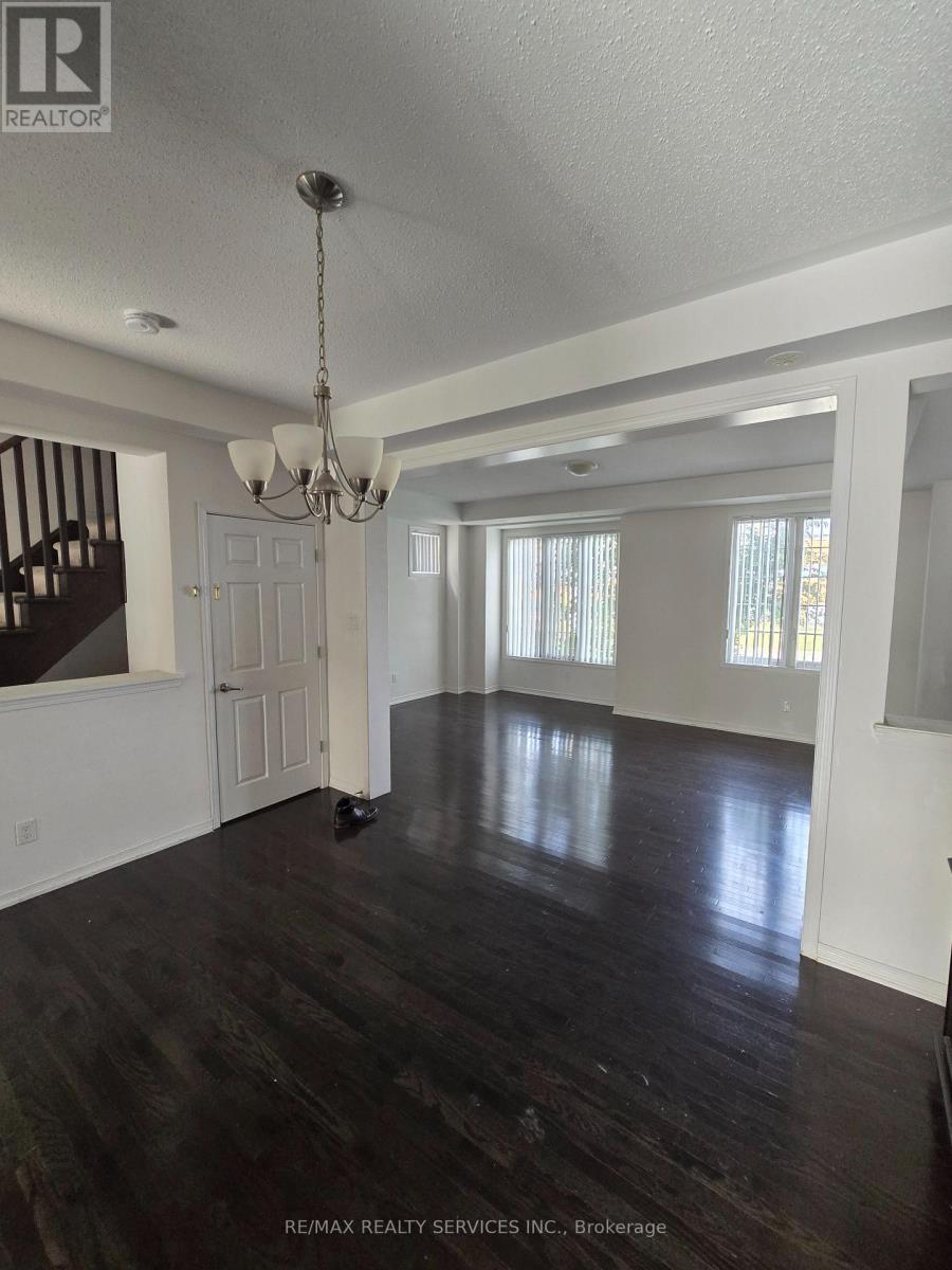 12 - 12 Utopia Way N, Brampton, Ontario  L6P 4A6 - Photo 9 - W13806140