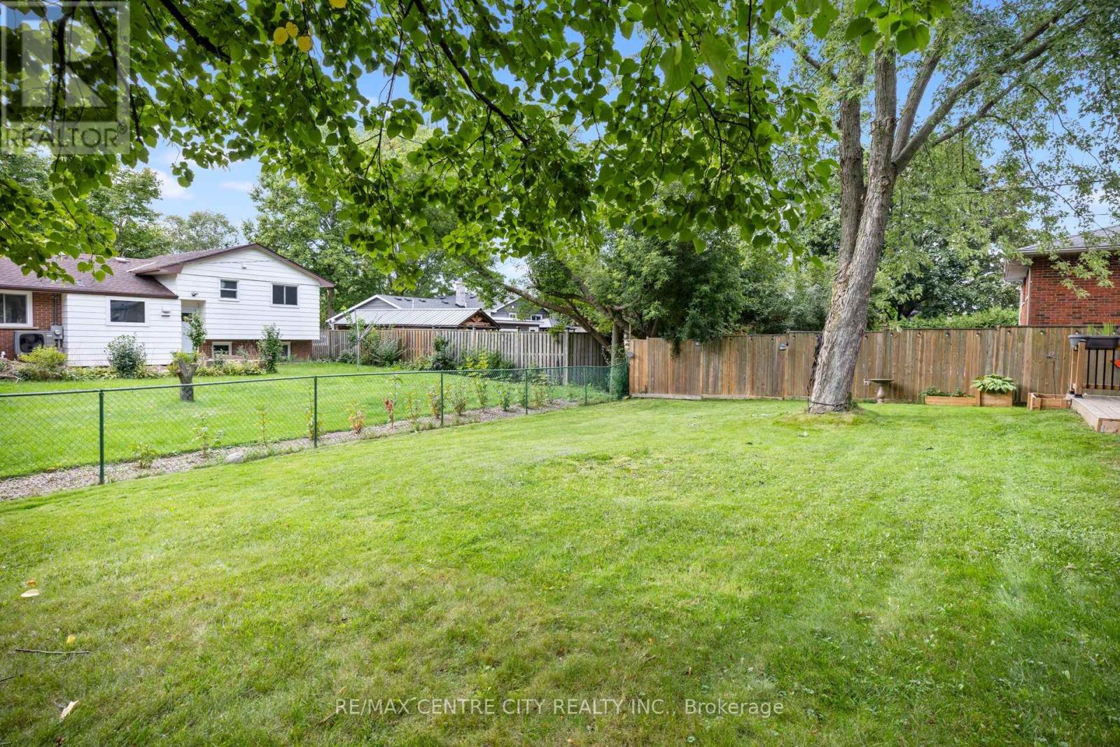 17 Butler Drive, St. Thomas, Ontario  N5R 4Y9 - Photo 9 - X13816492
