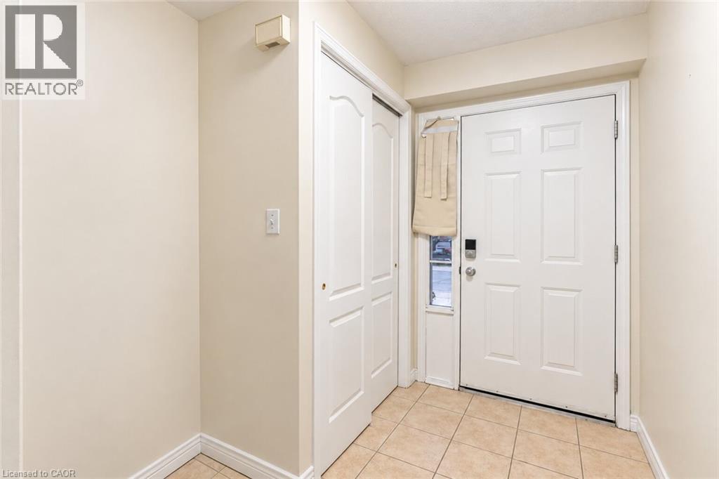 348 Highland Road W Unit# 4, Stoney Creek, Ontario  L8J 3W5 - Photo 4 - 40864979