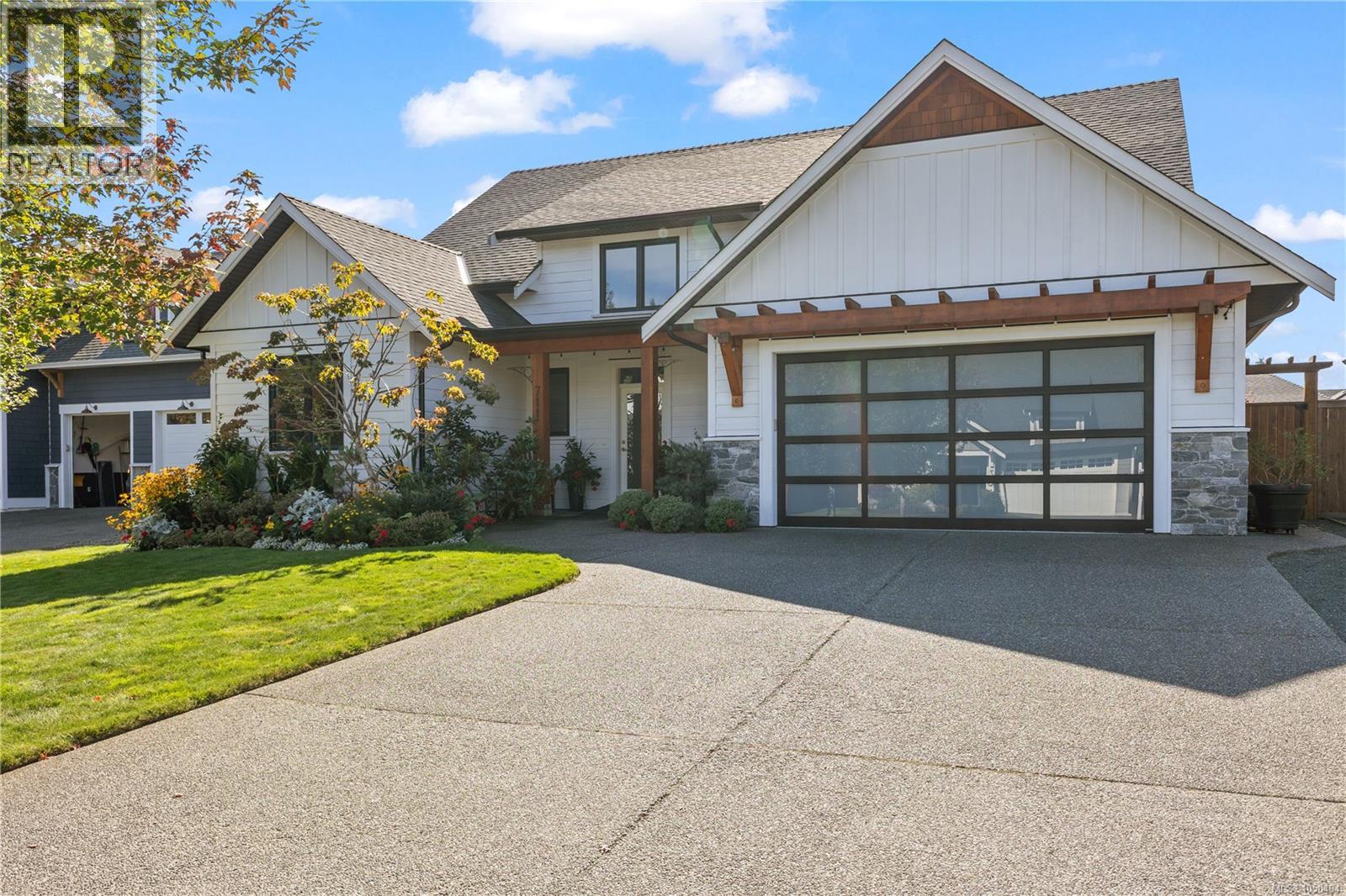 711 Salal St, Campbell River, British Columbia  V9H 0E3 - Photo 2 - 1050494