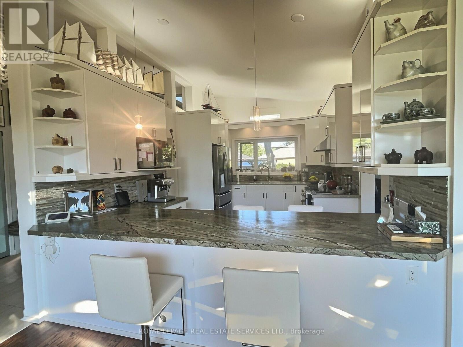 33 Blue Forest Drive, Toronto, Ontario  M3H 4W4 - Photo 17 - C13816468