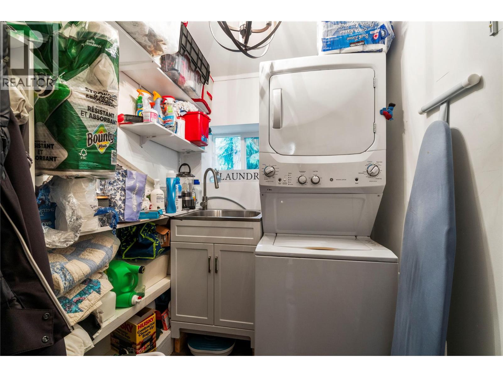 2675 Fraser Road, Anglemont, British Columbia  V0E 1M8 - Photo 12 - 10401647