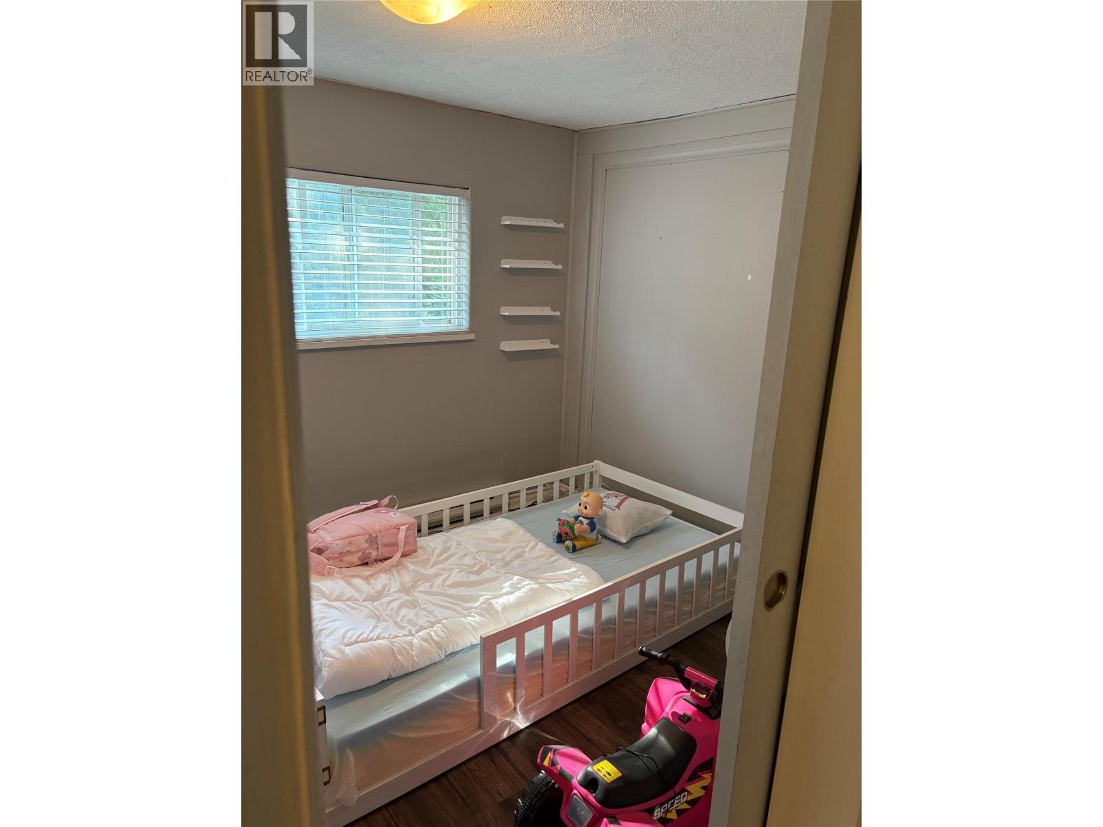 2675 Fraser Road, Anglemont, British Columbia  V0E 1M8 - Photo 36 - 10401647