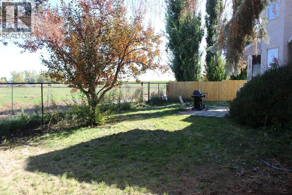 405 Maple Crescent, Picture Butte, Alberta  T0K 1V0 - Photo 16 - A2345848