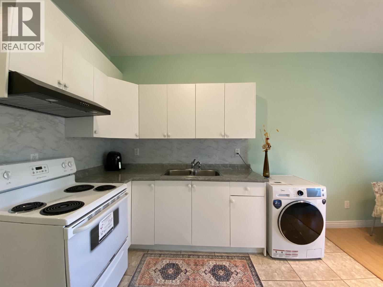 Garden Suite 6000 Rumble Street, Burnaby, British Columbia  V5J 2C6 - Photo 10 - R3168448