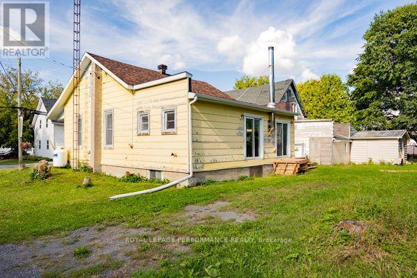 24 Mechanic Street W, North Glengarry, Ontario K0C 1T0 - Photo 4 - X13816504