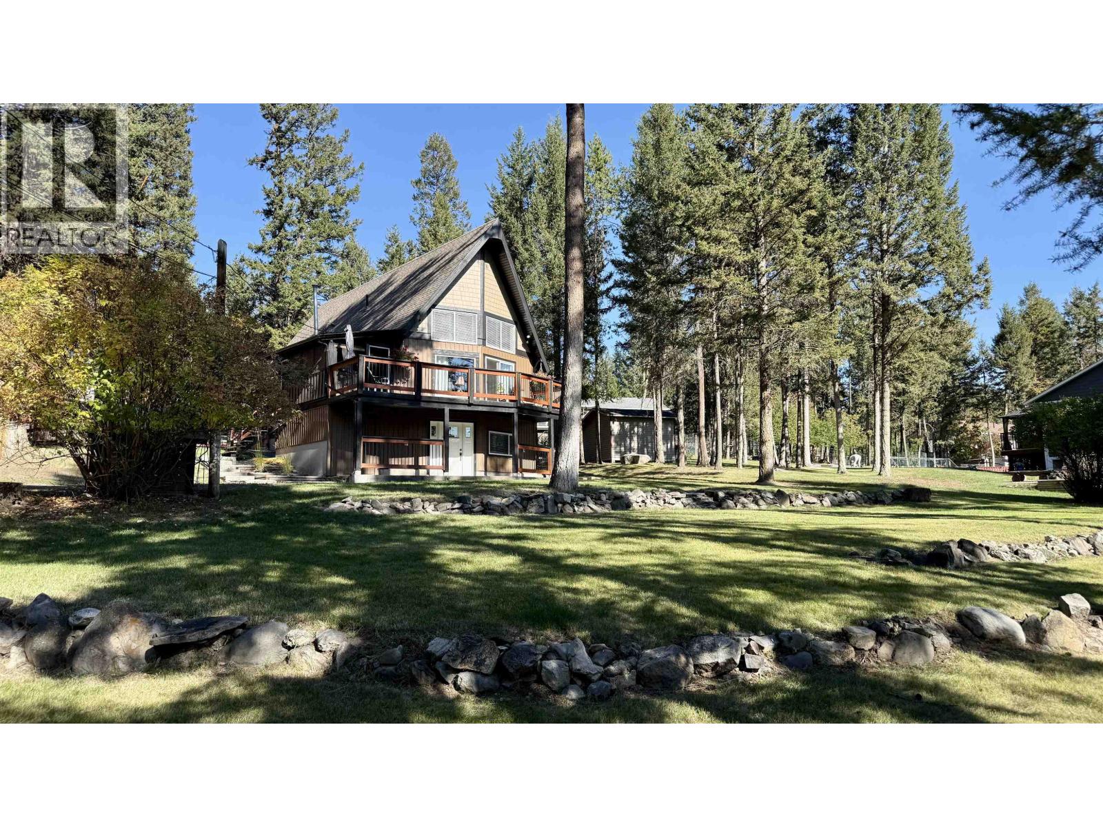 4867 Gloinnzun Drive, 108 Mile Ranch, British Columbia  V0K 2Z0 - Photo 30 - R3168525