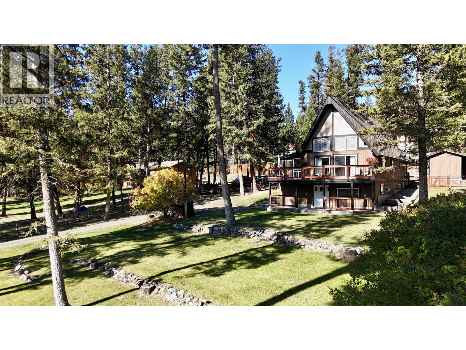 4867 Gloinnzun Drive, 108 Mile Ranch, British Columbia  V0K 2Z0 - Photo 29 - R3168525